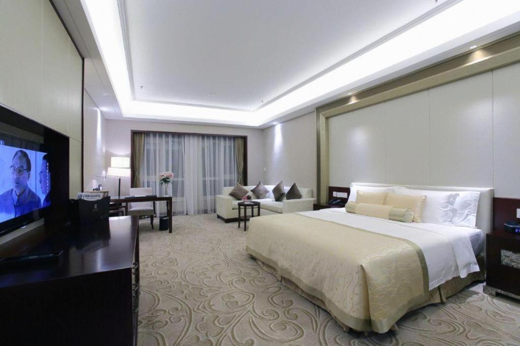 Linyi Blue Horizon International Hotel Yi He Extérieur photo