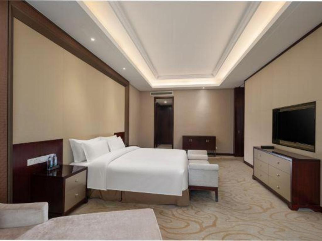 Linyi Blue Horizon International Hotel Yi He Extérieur photo