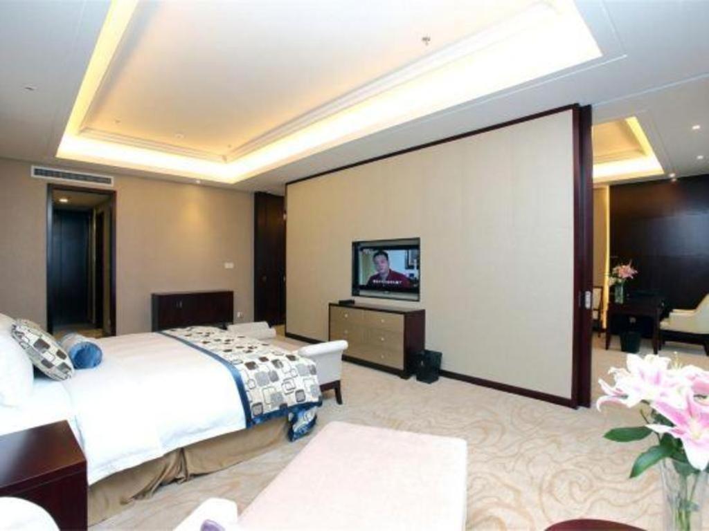 Linyi Blue Horizon International Hotel Yi He Extérieur photo