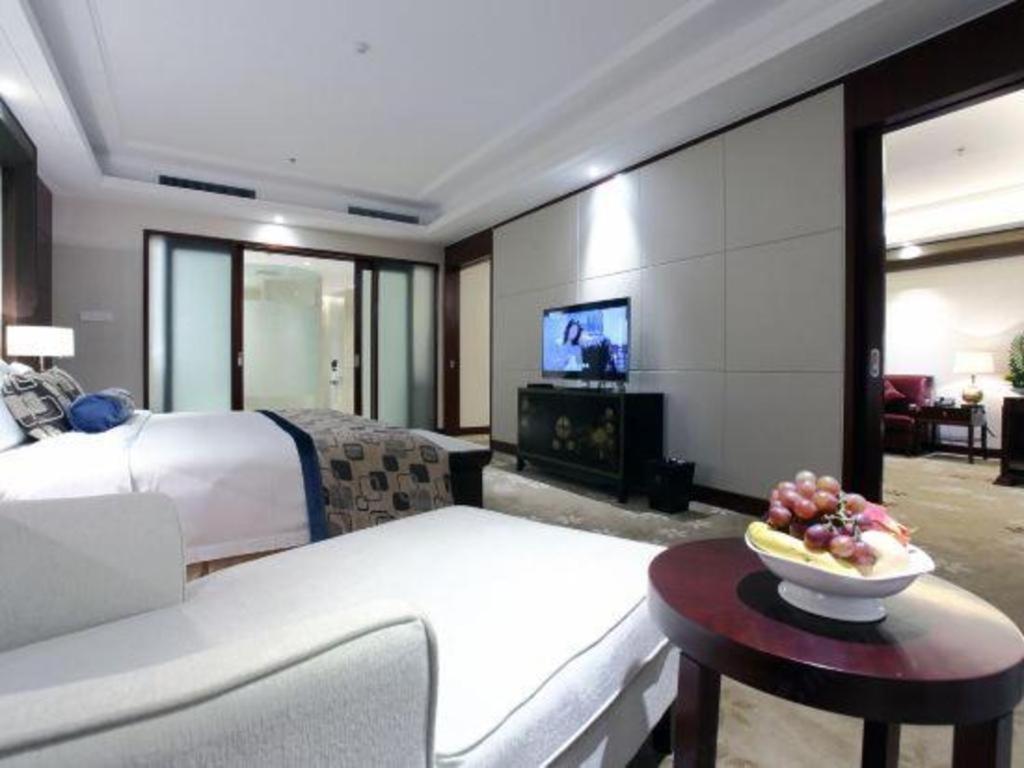 Linyi Blue Horizon International Hotel Yi He Extérieur photo
