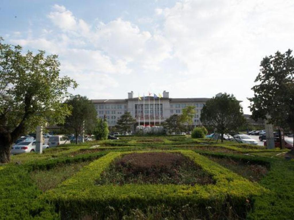 Linyi Blue Horizon International Hotel Yi He Extérieur photo