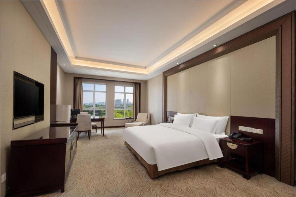 Linyi Blue Horizon International Hotel Yi He Extérieur photo